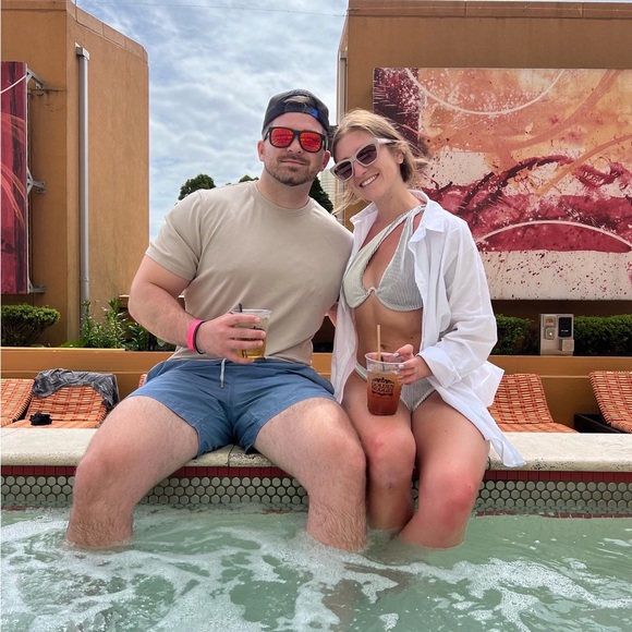 Meet your Posher, Courtney - Picture 4 of 7